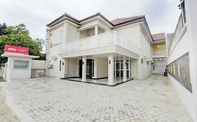 Hotel O Sukarame Near Imanuel Hospital Way Halim Formerly Hotel Griya Bawean